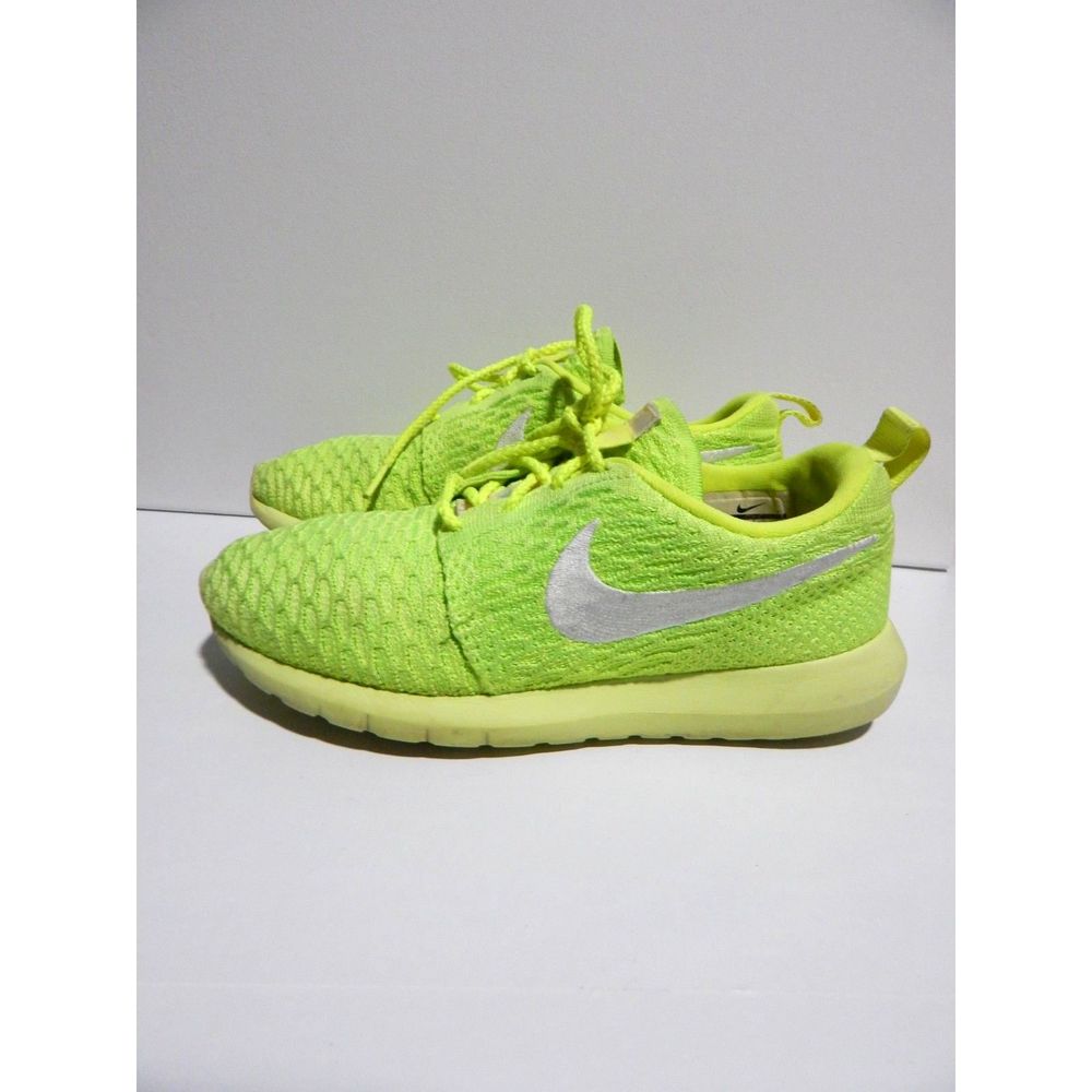 Size 7.5 Women's Nike Roshe NM Flyknit in Volt Green